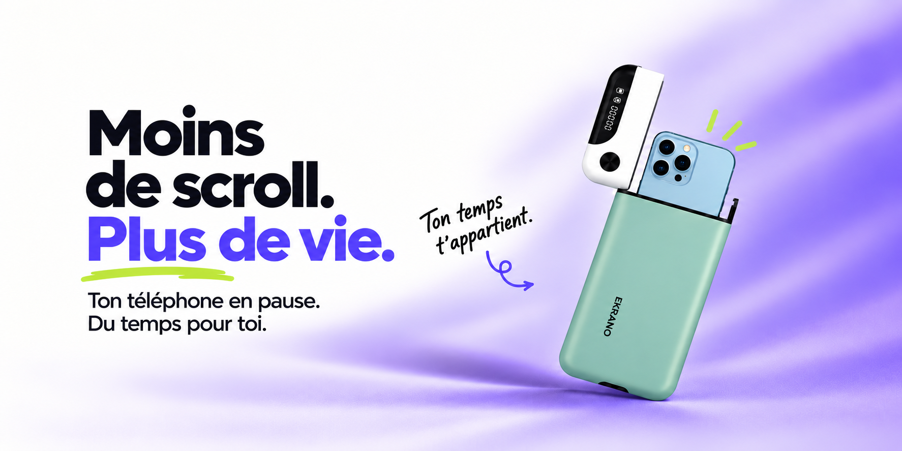 Boîte ouverte avec un téléphone à l’intérieur.